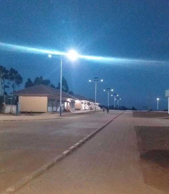 浦北县非洲科特迪瓦太阳能路灯工程
